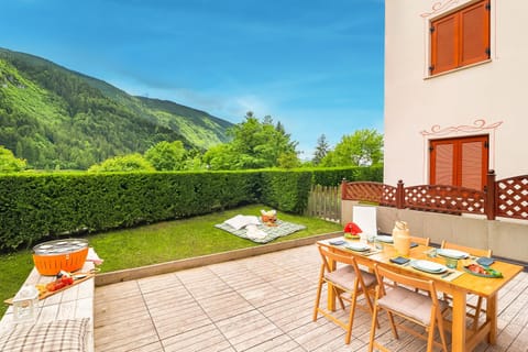 Giardino sul Lago - Vista su lago e montagne a Molveno Apartment in Molveno