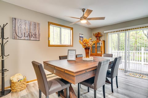 Home with Fire Pit in Jim Thorpe 6 Mi to Dtwn! House in Luzerne County