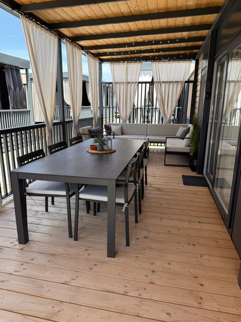 Patio, Day, Balcony/Terrace, Balcony/Terrace, Seating area