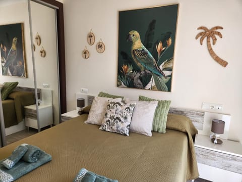 Bed, Photo of the whole room