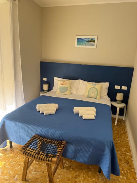 Shower, Toilet, Bed, TV and multimedia, Coffee/tea facilities, Balcony/Terrace, Bedroom, Quiet street view, bidet, furniture, hair dryier, towels, air conditioner