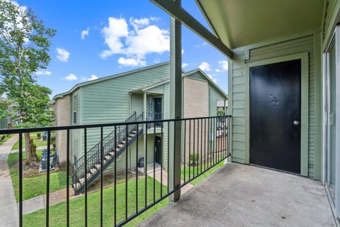 Reserve at westwood 2300 I Spacious 1 Bed 1 Bath Apartment in Houston