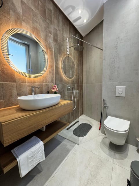 DEEP House 8 Apartment in Vlorë