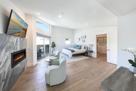 Luxury Stay Corona del Mar, Short Walk to Beach House in Corona Del Mar