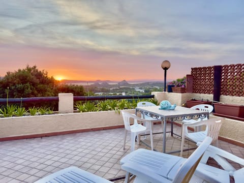 Patio, View (from property/room), Balcony/Terrace, Sea view, Sunset