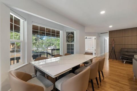 New Listing - 5bd 3ba Retreat for a large group House in Groveland