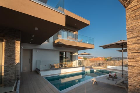 Oledio Suites Apartment in Limenaria