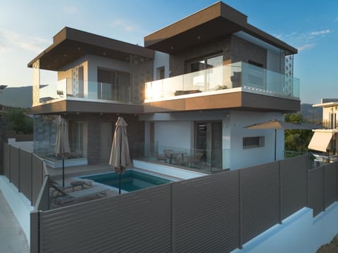 Oledio Suites Apartment in Limenaria