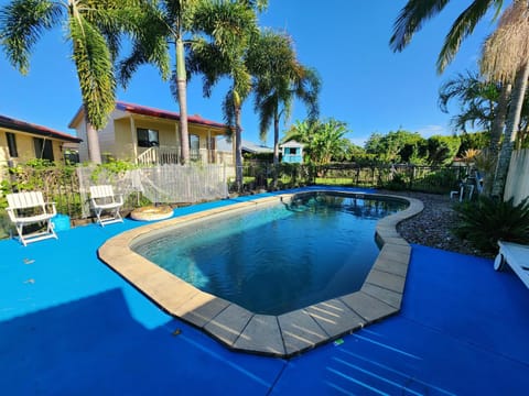 Property building, Pool view, Swimming pool, Swimming pool