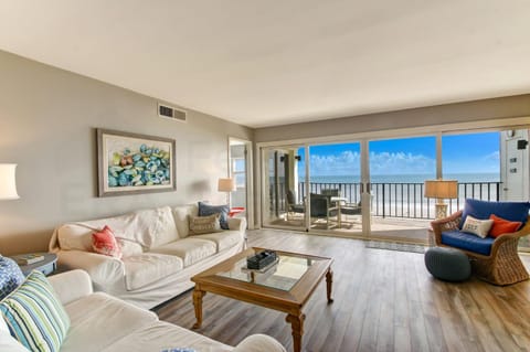 5th Floor 3 Bed 2 Bath Oceanfront condo sleeps 6 renovated Oceanfront balcony & pool House in Fernandina Beach