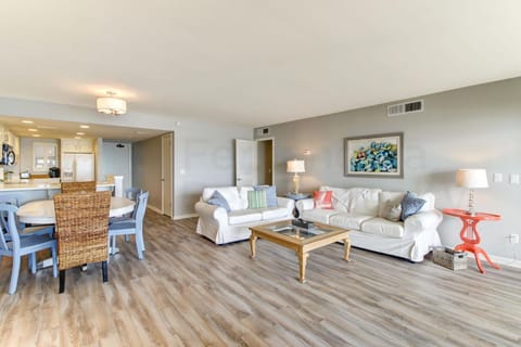 5th Floor 3 Bed 2 Bath Oceanfront condo sleeps 6 renovated Oceanfront balcony & pool House in Fernandina Beach
