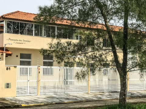 Facade/entrance, View (from property/room)