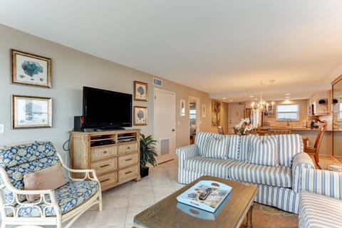 7th Floor Corner property on the top floor with easy beach access Exclusive fishing pier House in Fernandina Beach