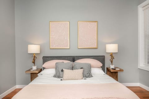 Findlay Market - Suite 5 for 2 Apartment in Over The Rhine