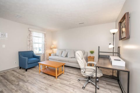 Arkstone Retreat 2 - Chic 2 Bedroom House in Williamstown