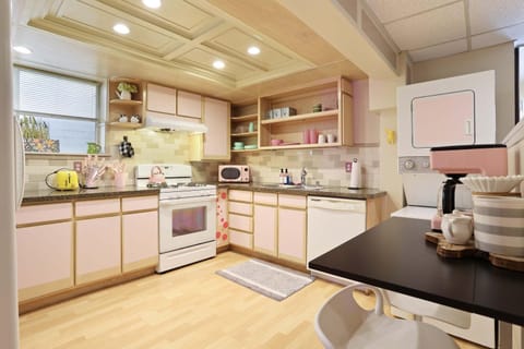 Barbiecore Dream Pad in Sacramento Apartment in Sacramento