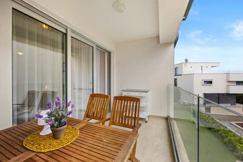 Day, Balcony/Terrace