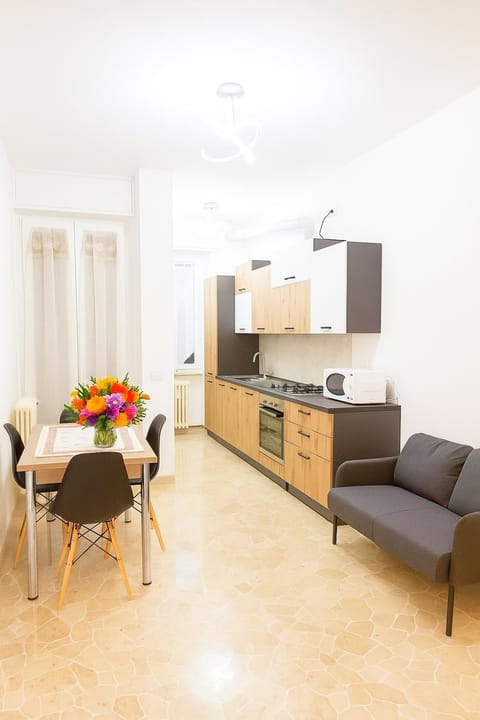 Living room, kitchen
