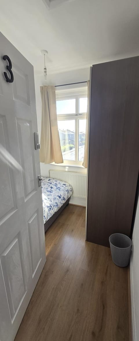 Newland House, Serviced Accommodation Vacation rental in Scunthorpe