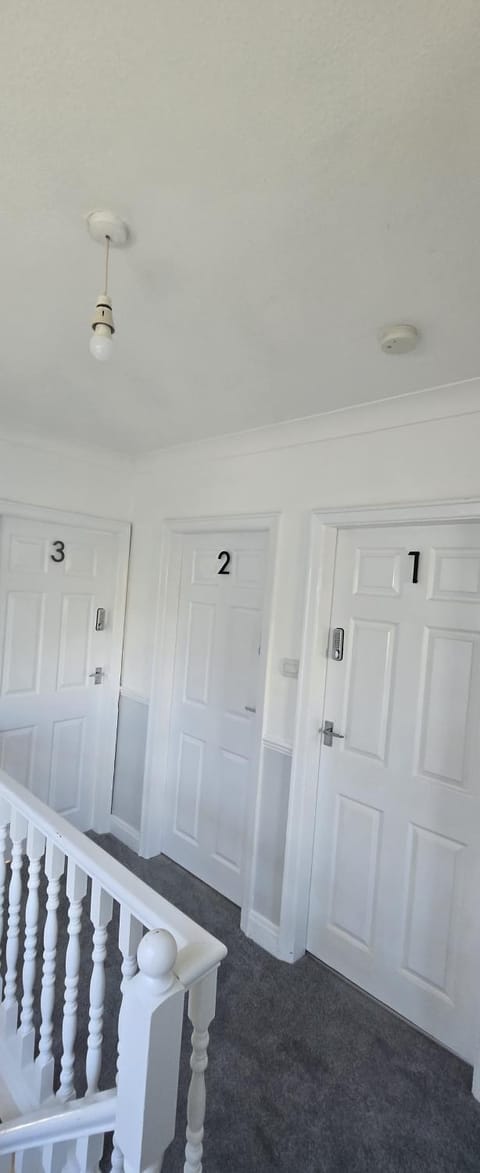 Newland House, Serviced Accommodation Vacation rental in Scunthorpe