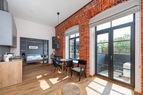 Kitchen or kitchenette, Living room, Seating area, Dining area, oven, pet friendly