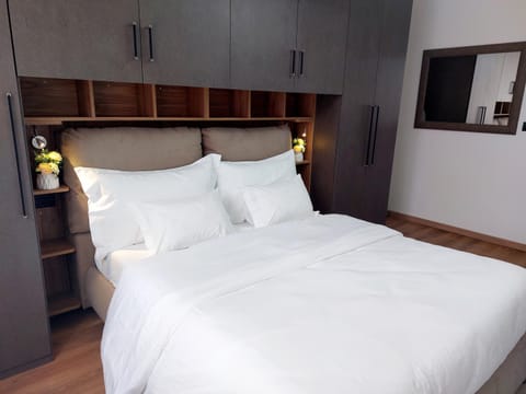 SUNSHINE- 2 minutes walk to Bernina Express Apartment in Province of Brescia