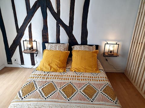 Bed, Bedroom, heating