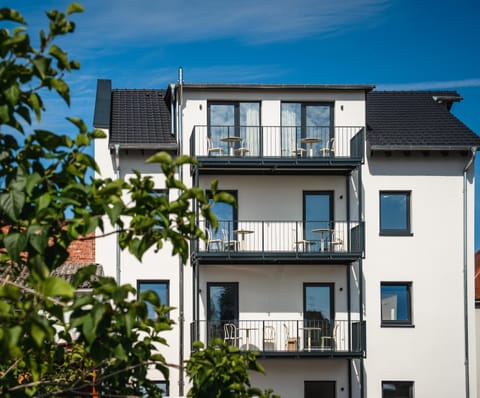Property building, Balcony/Terrace