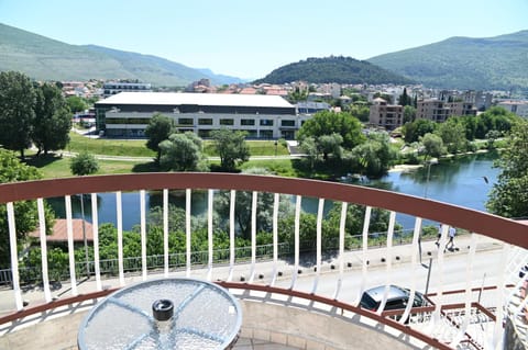 Balcony/Terrace, River view