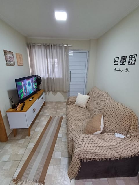 Apartamento tipo casa linda e confortavel na Penha RJ Próximo ao Ciaa Marinha - Cefan - Casa do Marinheiro - Lespan - Ciaga - Advec Apartment in Rio de Janeiro