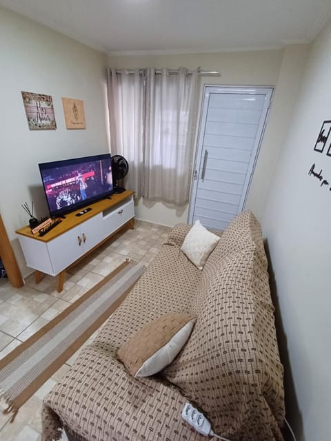Apartamento tipo casa linda e confortavel na Penha RJ Próximo ao Ciaa Marinha - Cefan - Casa do Marinheiro - Lespan - Ciaga - Advec Apartment in Rio de Janeiro