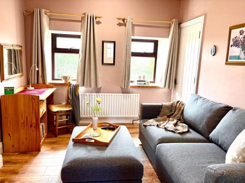 Bed, Seating area, Bedroom