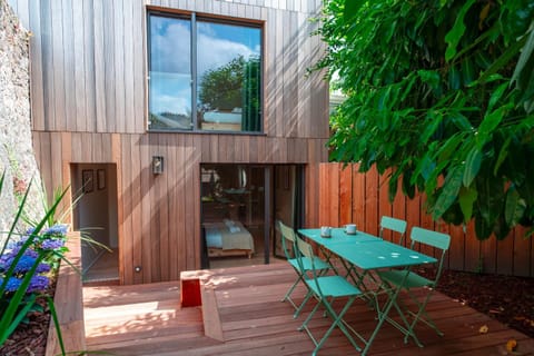Property building, Patio