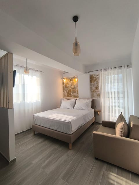 Photo of the whole room, Seating area, Bedroom