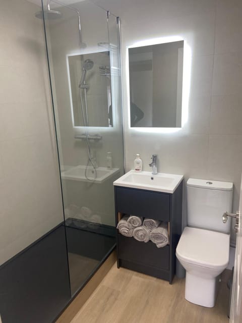 Cosy 2 bed Apartment near the City Center Apartment in Galway