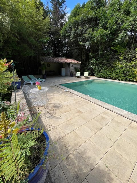 Mas Des Pradelles House in Lourmarin