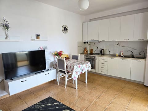 TV and multimedia, kitchen