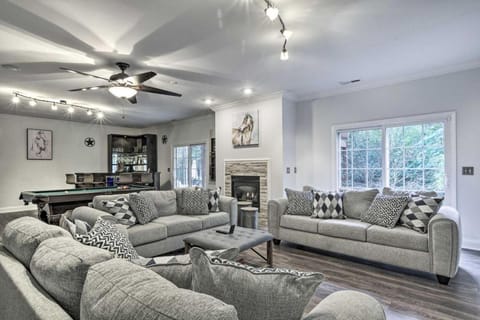 Rustic Escape w Game Room and Modern Amenities House in Pinehurst