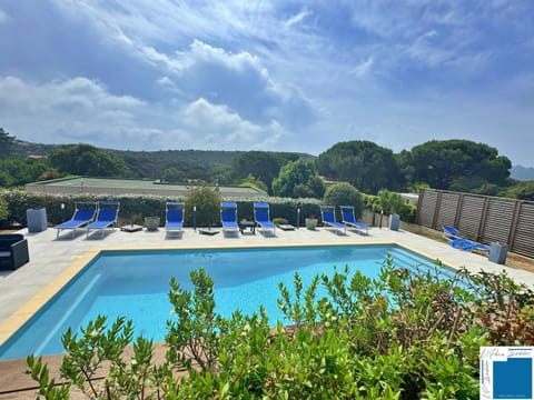 VILLA GIULIA - Piscine - Jacuzzi - 4 Chambres Villa in Porto-Vecchio