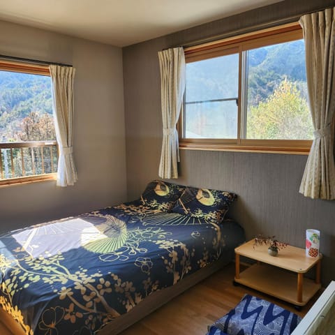 Bed, Photo of the whole room, Bedroom, Mountain view