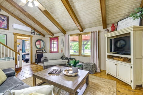 Hike, Swim and Fish Lakefront Cabin in Roach! Cabin in Lake of the Ozarks