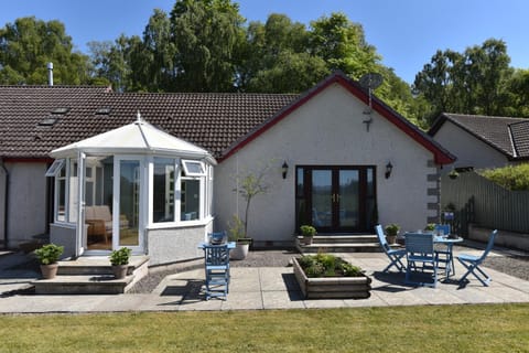 Property building, sunbed