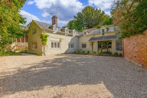 Honeypot cottage House in Henley-on-Thames