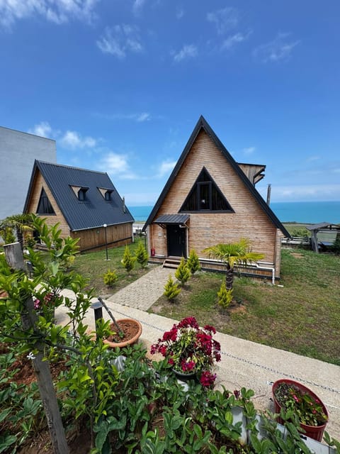 Property building, Day, Garden view, Sea view