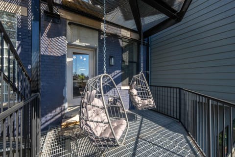 Queen City Views 3 Chic 2 BDR Apartment in Over The Rhine