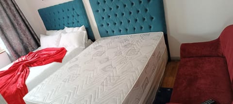 PEACEFUL SLEEP lodge Bed and Breakfast in Cape Town