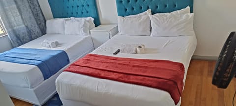 PEACEFUL SLEEP lodge Bed and Breakfast in Cape Town