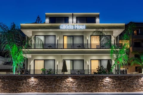 Property building, Night, Balcony/Terrace