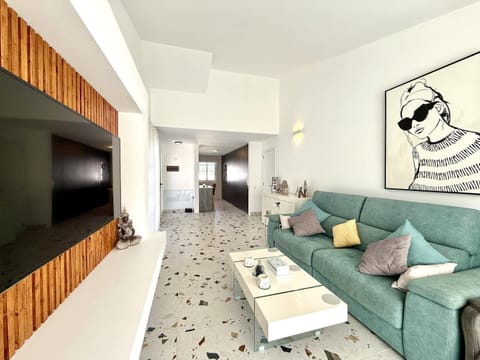 Communal lounge/ TV room, Living room