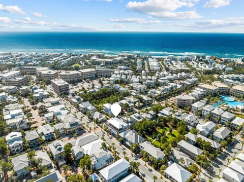 Grand Pearl by Travel Life Vacations House in Rosemary Beach